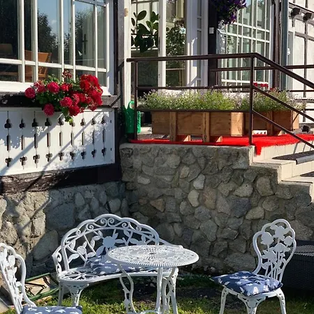 Tivoli Hotel