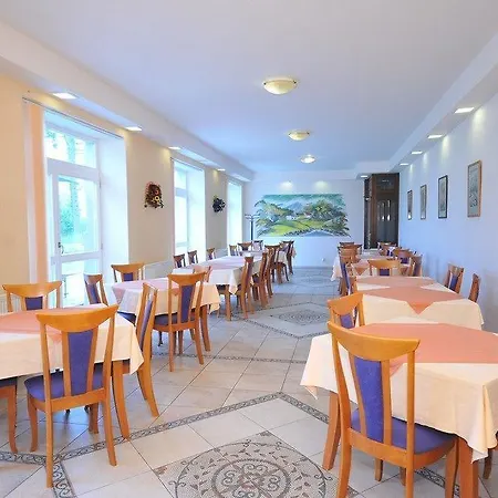 Szálloda Tivoli 3*