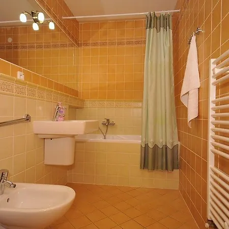Szálloda Tivoli 3*